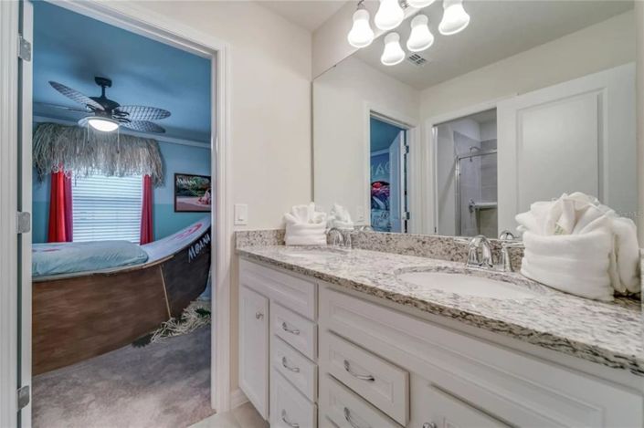 Image No.7-10 Bed Property for sale