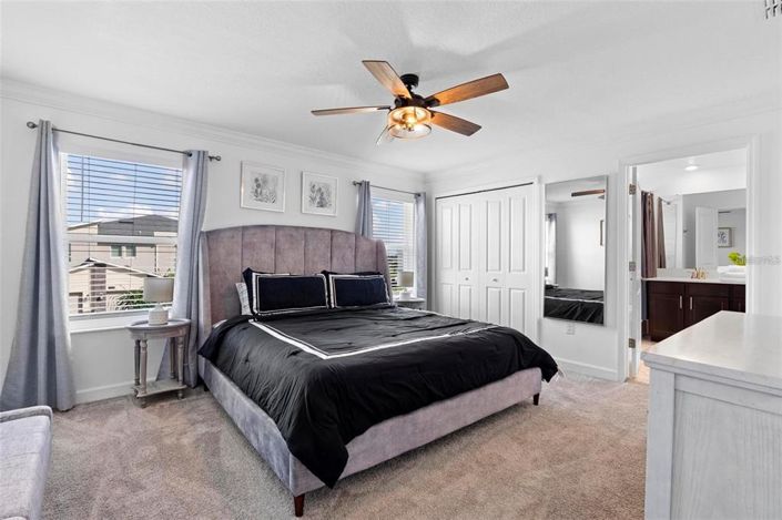 Image No.18-4 Bed Townhouse for sale