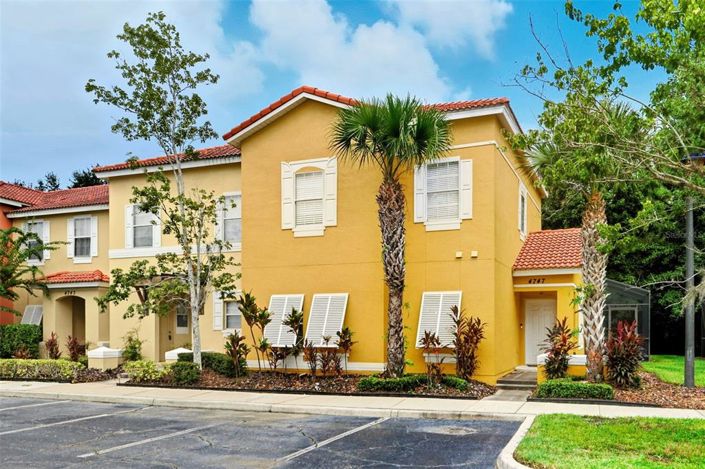 Image No.2-Maison de ville de 4 chambres à vendre à Kissimmee