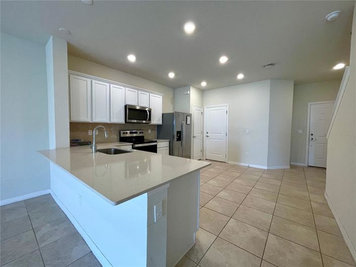 Image No.4-3 Bed Townhouse for sale