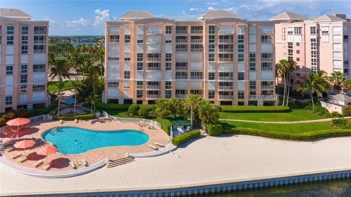 Image No.36-3 Bed Property for sale