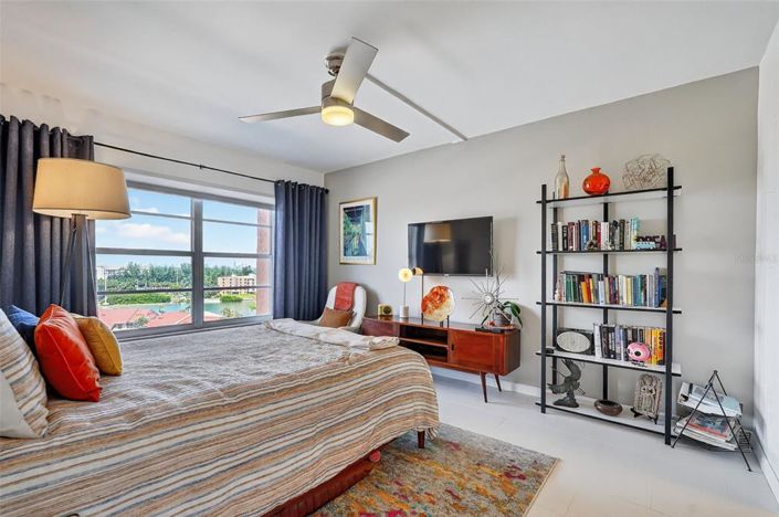 Image No.12-1 Bed Property for sale