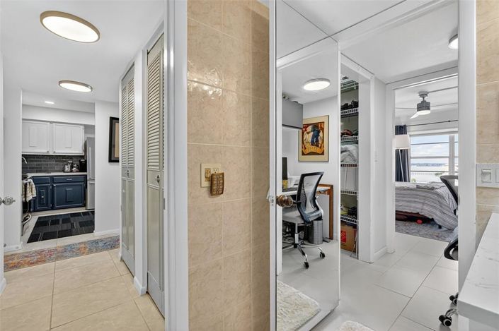 Image No.21-1 Bed Property for sale