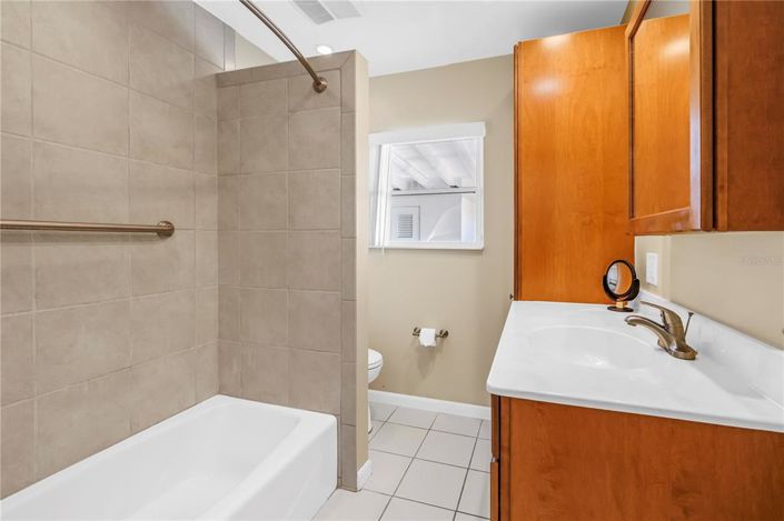 Image No.17-3 Bed Property for sale