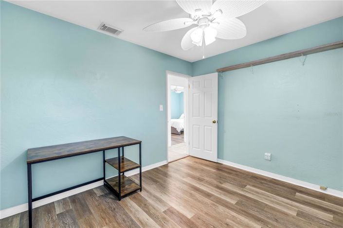 Image No.19-3 Bed Property for sale