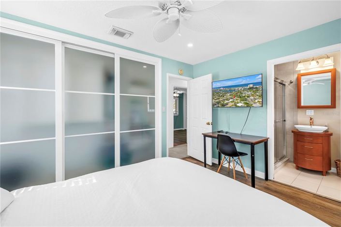 Image No.21-3 Bed Property for sale