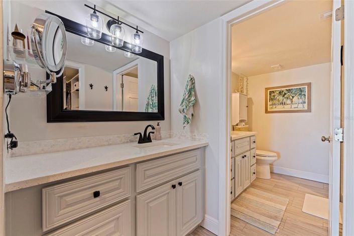 Image No.25-2 Bed Property for sale