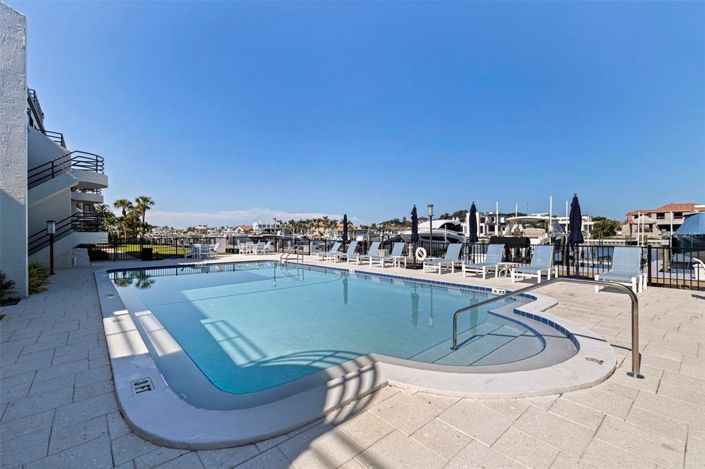 Image No.38-2 Bed Property for sale