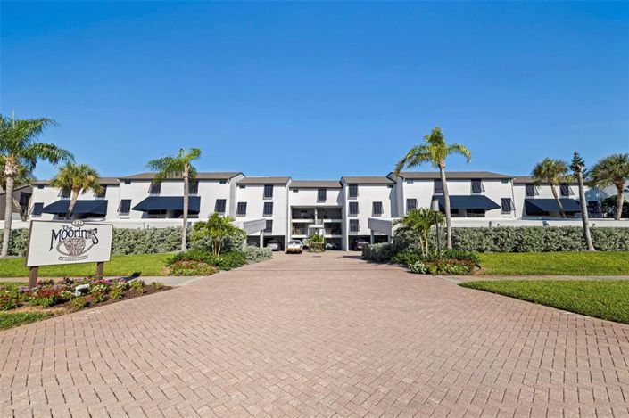 Image No.5-2 Bed Property for sale