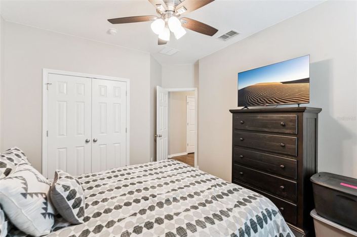 Image No.37-3 Bed Property for sale