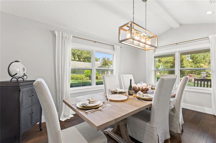 Image No.16-5 Bed Property for sale