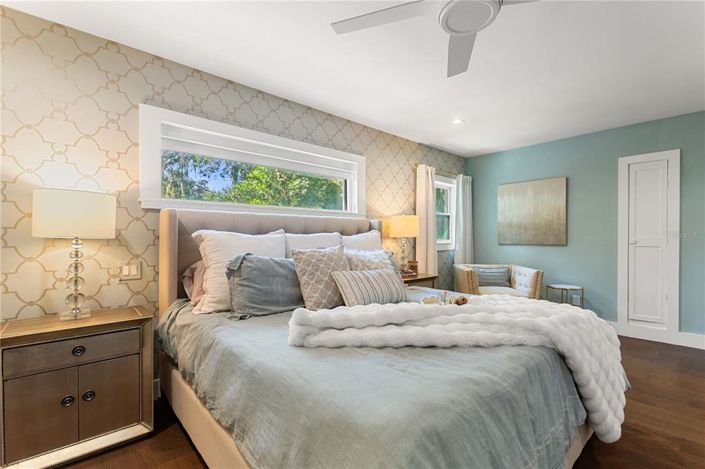 Image No.40-5 Bed Property for sale