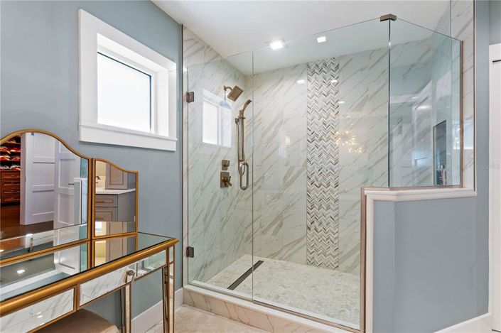 Image No.46-5 Bed Property for sale