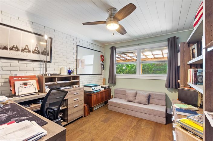 Image No.61-5 Bed Property for sale