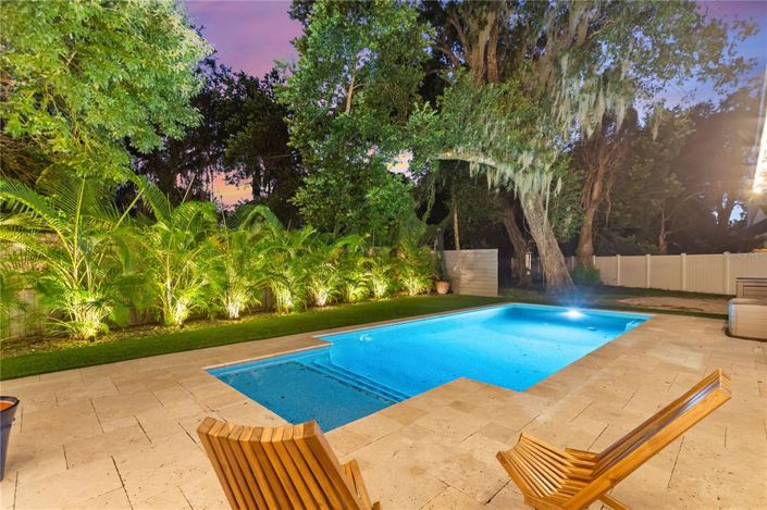 Image No.71-5 Bed Property for sale