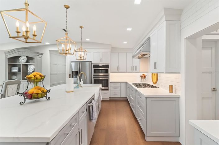 Image No.9-5 Bed Property for sale