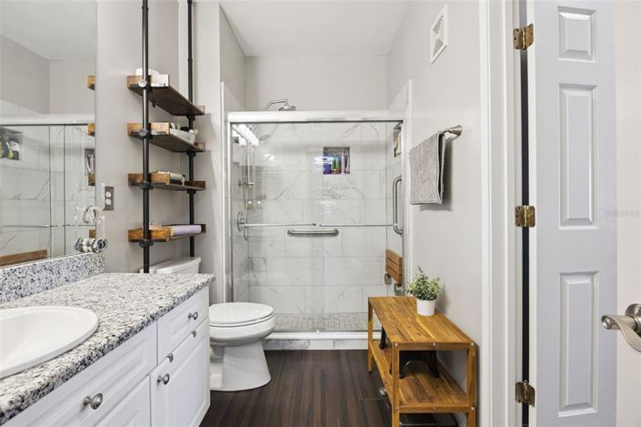 Image No.6-1 Bed Property for sale