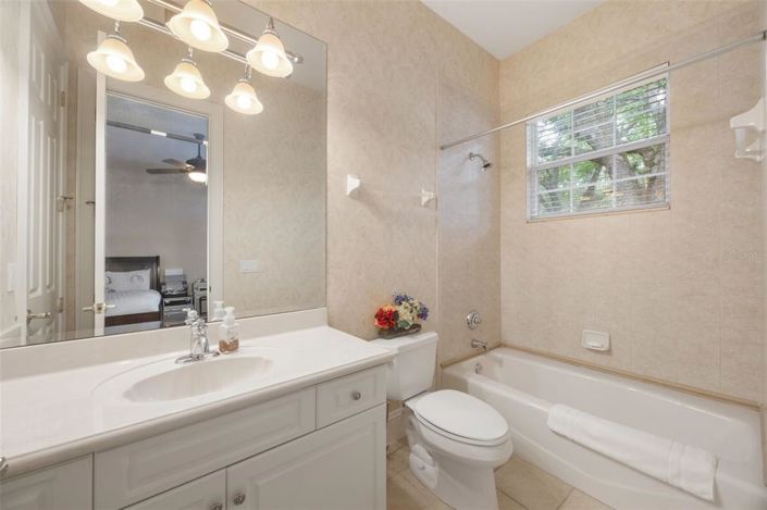 Image No.55-4 Bed Property for sale