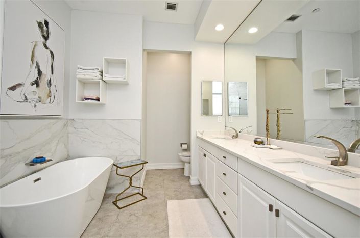 Image No.19-2 Bed Property for sale