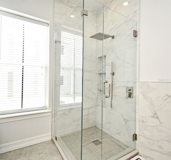 Image No.21-2 Bed Property for sale