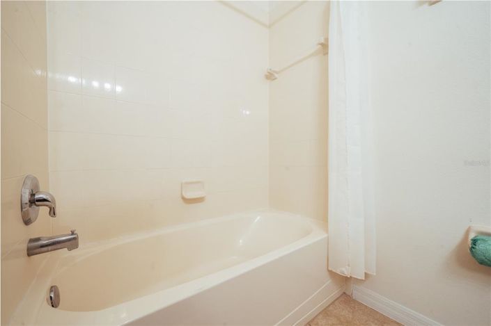 Image No.26-3 Bed Townhouse for sale