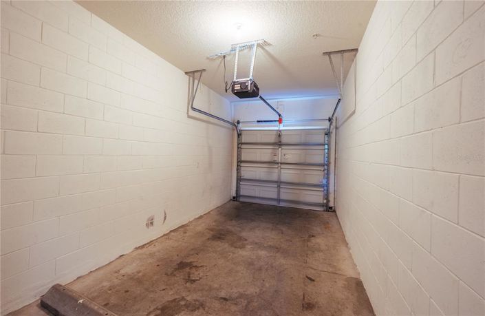 Image No.27-3 Bed Townhouse for sale