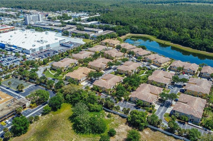 Image No.30-3 Bed Townhouse for sale