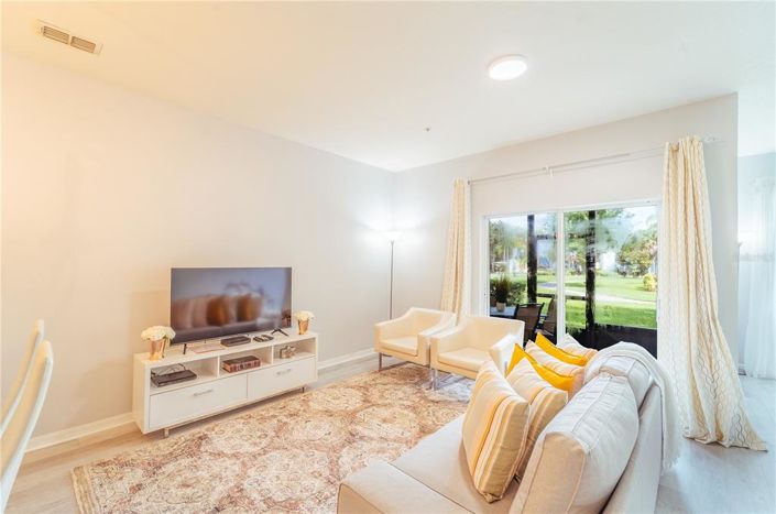 Image No.4-3 Bed Townhouse for sale