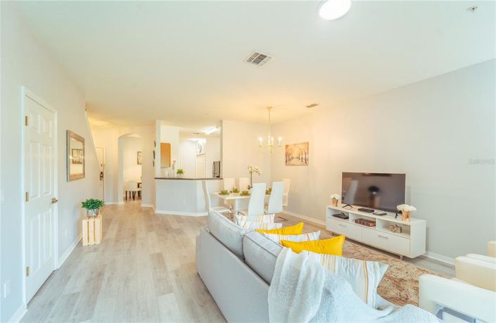 Image No.6-3 Bed Townhouse for sale