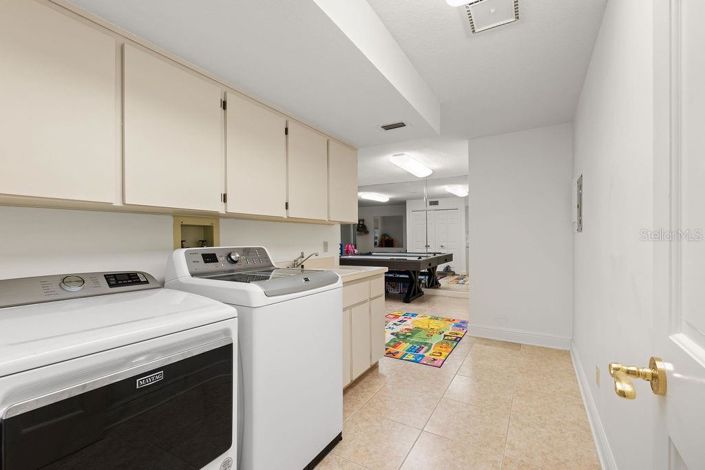 Image No.52-5 Bed Property for sale