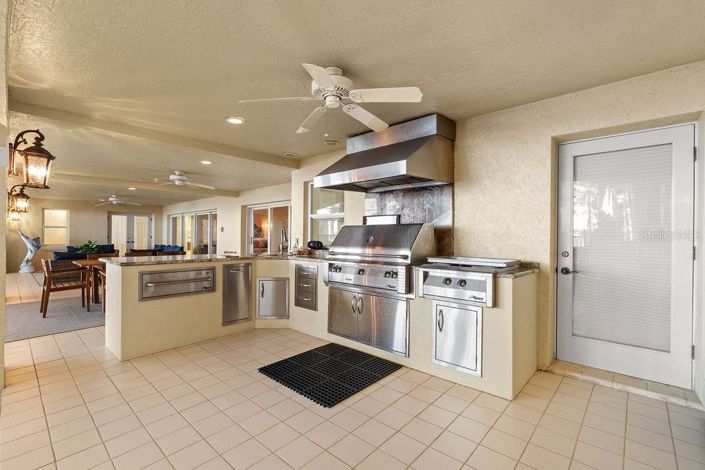 Image No.55-5 Bed Property for sale