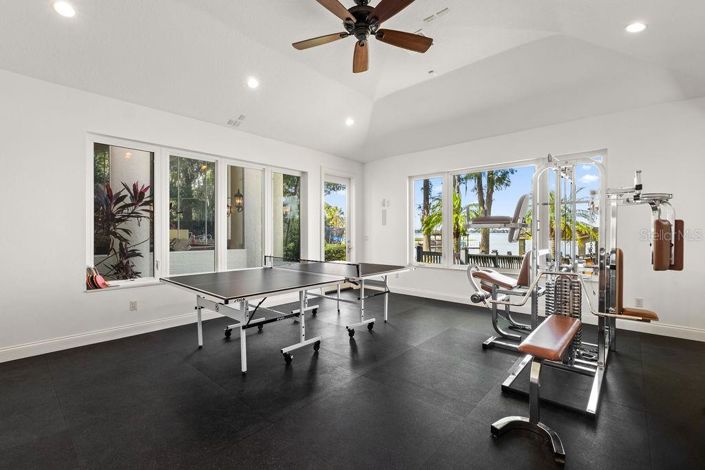 Image No.58-5 Bed Property for sale