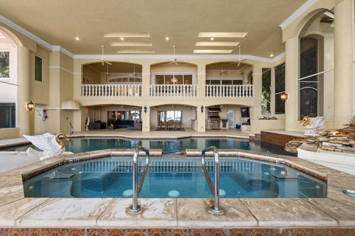 Image No.66-5 Bed Property for sale