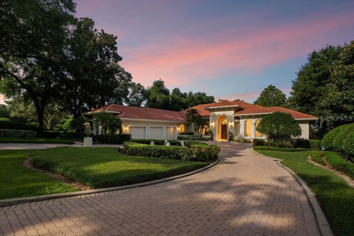 Image No.68-5 Bed Property for sale