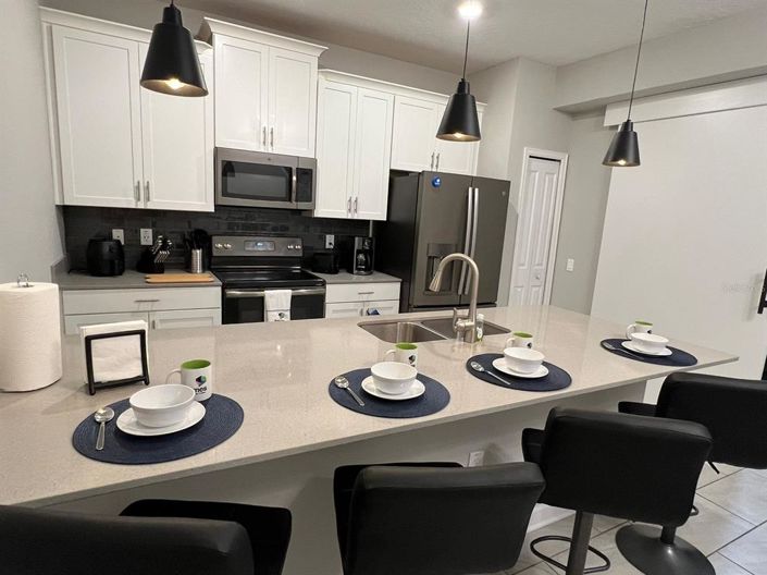 Image No.2-5 Bed Townhouse for sale