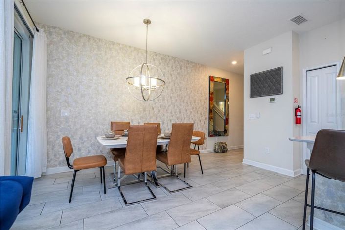 Image No.13-4 Bed Townhouse for sale