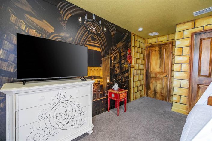 Image No.48-4 Bed Townhouse for sale