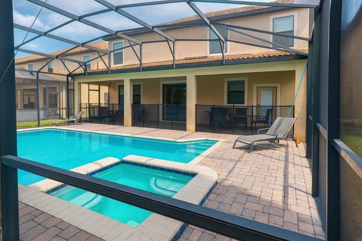 Image No.35-8 Bed Property for sale