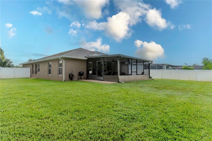 Image No.30-3 Bed Property for sale