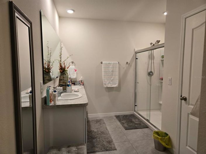 Image No.22-3 Bed Property for sale