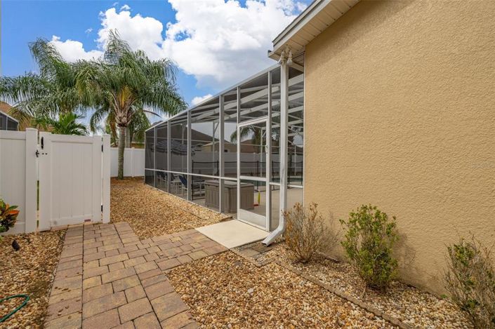 Image No.63-5 Bed Property for sale