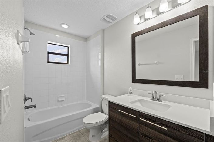 Image No.39-6 Bed Property for sale