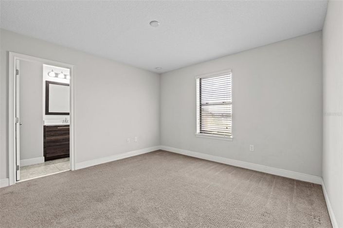 Image No.44-6 Bed Property for sale