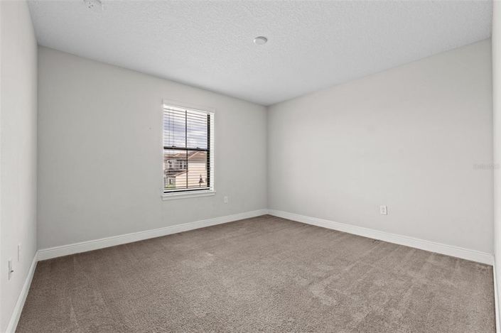 Image No.52-6 Bed Property for sale