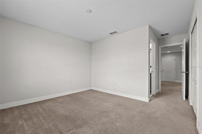 Image No.54-6 Bed Property for sale