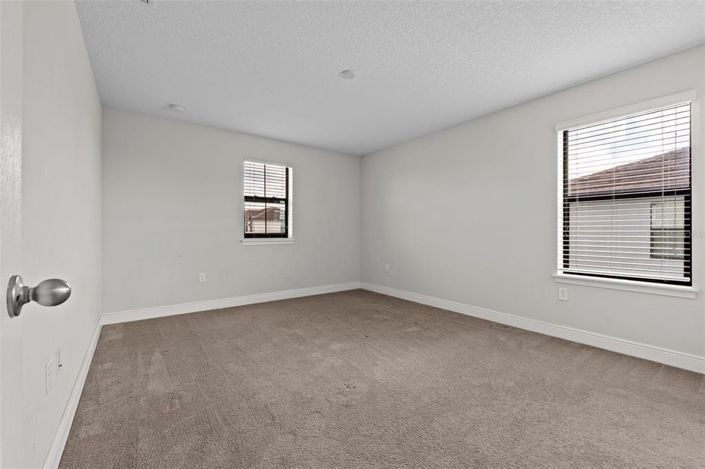 Image No.57-6 Bed Property for sale