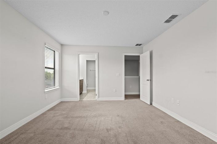 Image No.61-6 Bed Property for sale