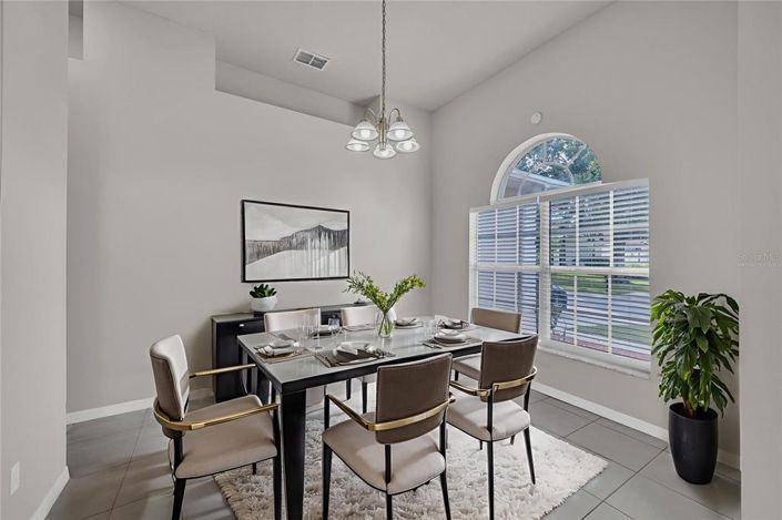 Image No.4-4 Bed Property for sale