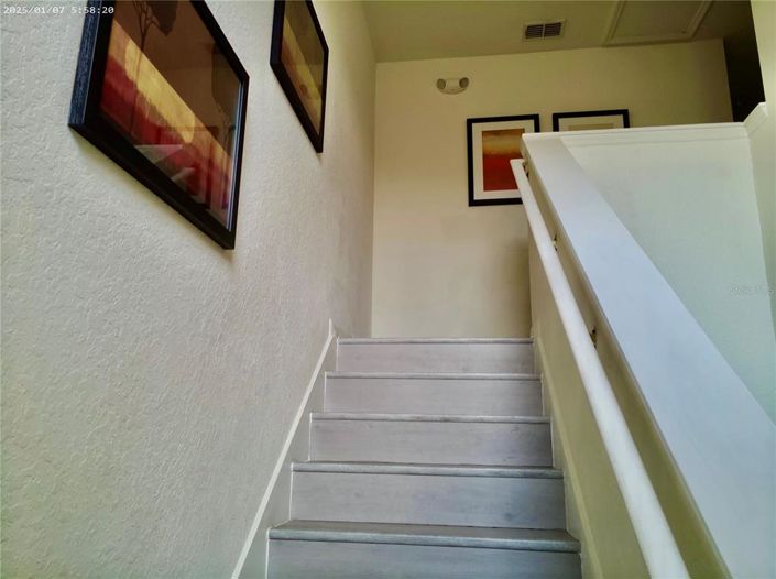 Image No.12-4 Bed Townhouse for sale