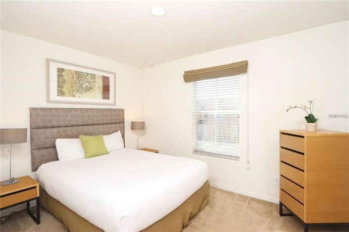 Image No.13-4 Bed Townhouse for sale